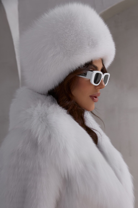 Sombrero blanco de piel de zorro