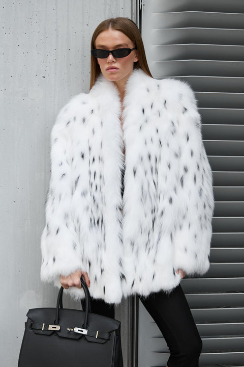 Manteau en fourrure de renard inspiré du lynx
