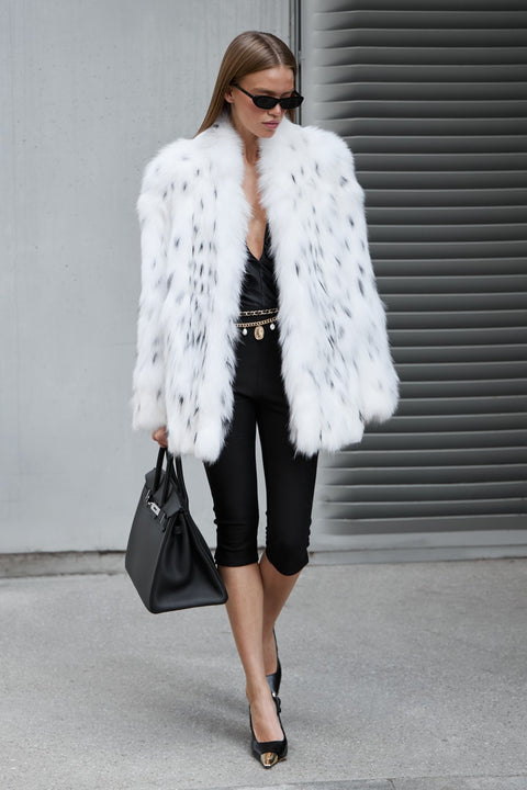 Manteau en fourrure de renard inspiré du lynx