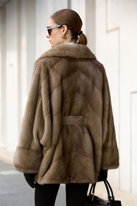 Cappotto morbido in pelliccia di visone