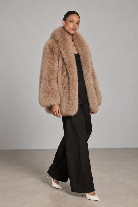 Manteau de fourrure de renard brun
