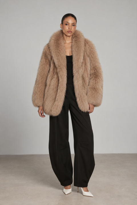 Manteau de fourrure de renard brun