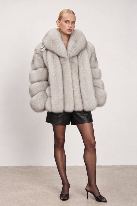 Manteau en fourrure de renard arctique